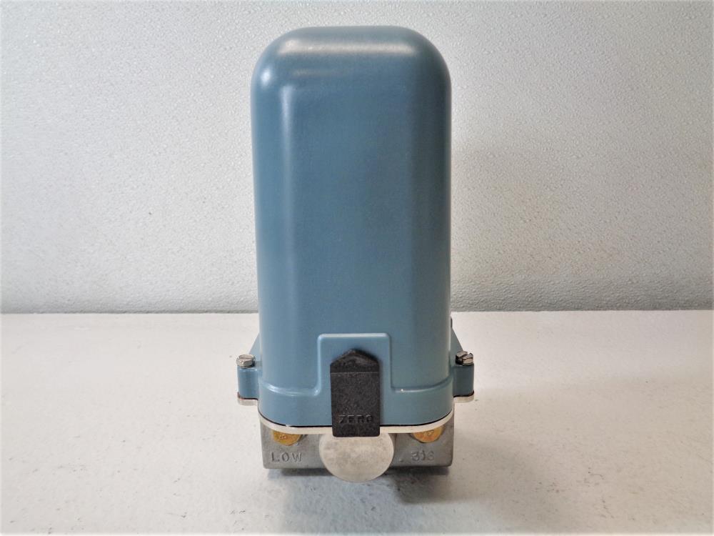Foxboro 0 1500 PSI Pressure Transmitter 11GMDS2